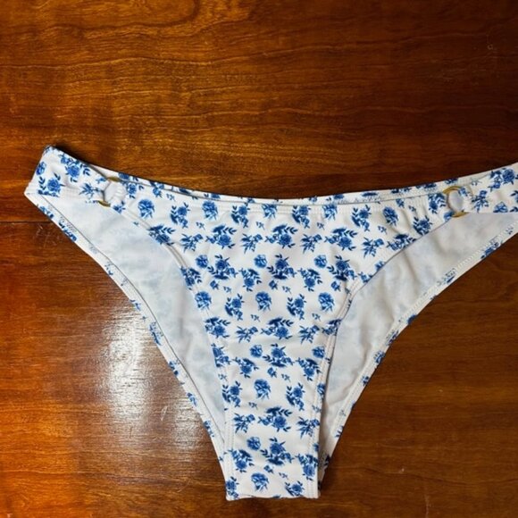 Brand New Ditsy Floral Ring Linked Triangle Bikini Swimsuit Blue & White Various - Picture 5 of 8